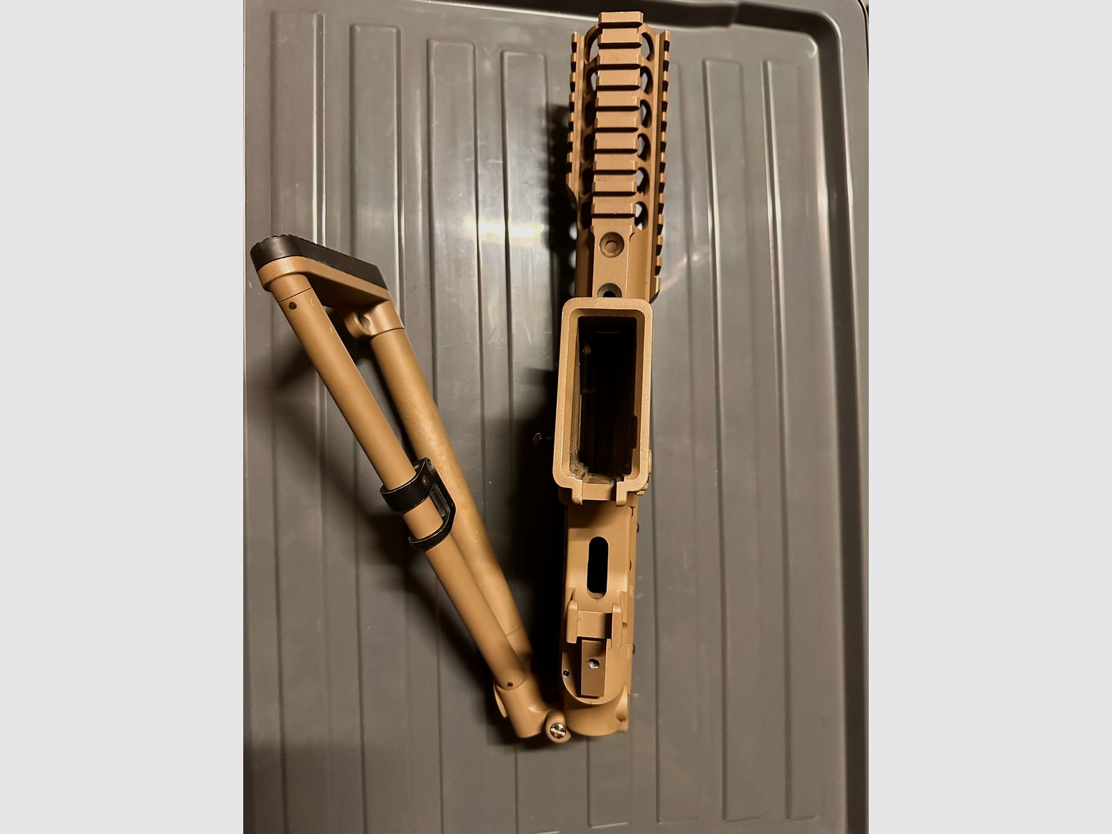 Softair GBB Gehäuse Metall beige 