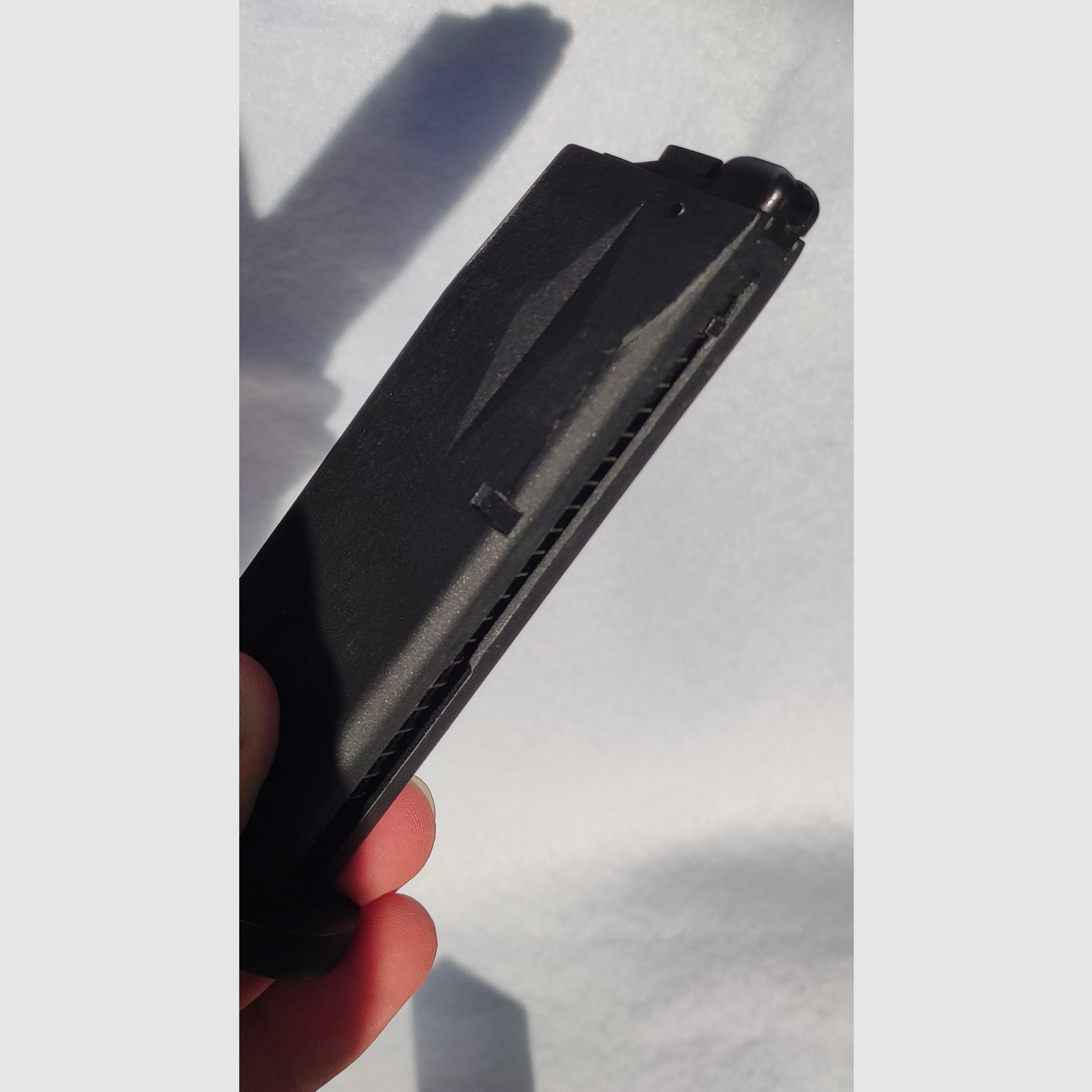 M92 in Schwarz mit Schalldämpfer GBB 6 mm bb