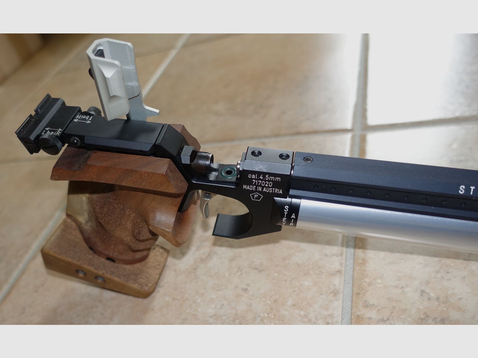 Steyr air pistol LP Match pistol / service + new parts for € 300,-