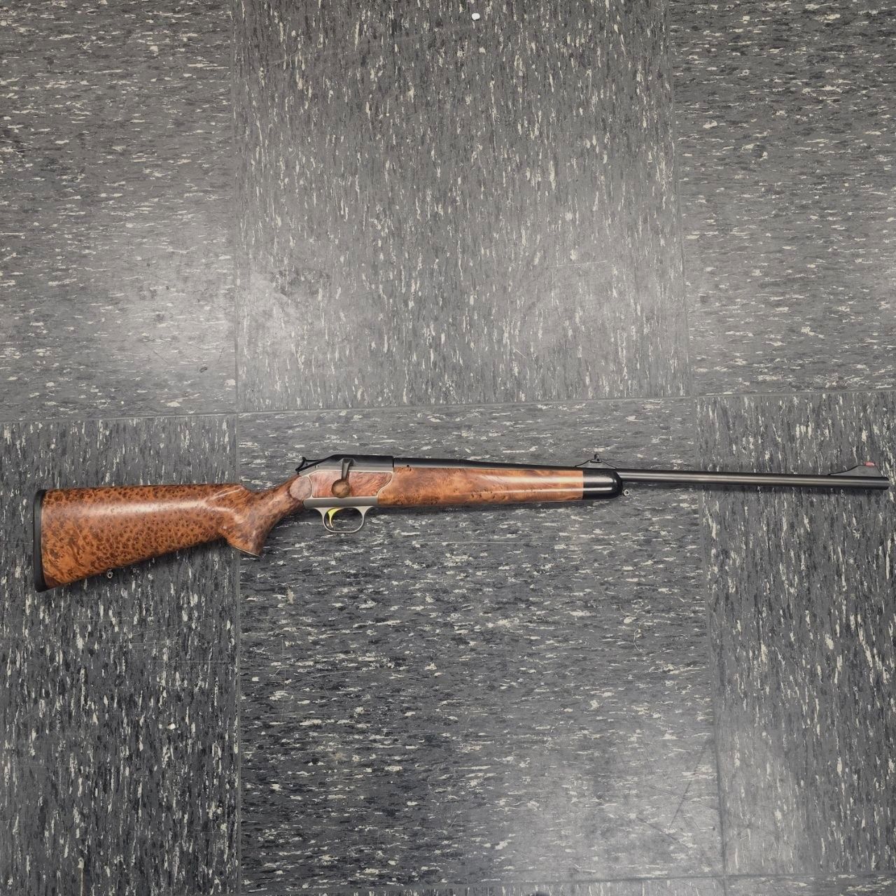 Blaser R93 Luxus in 8x68S mit Tuja Sonderschaft
