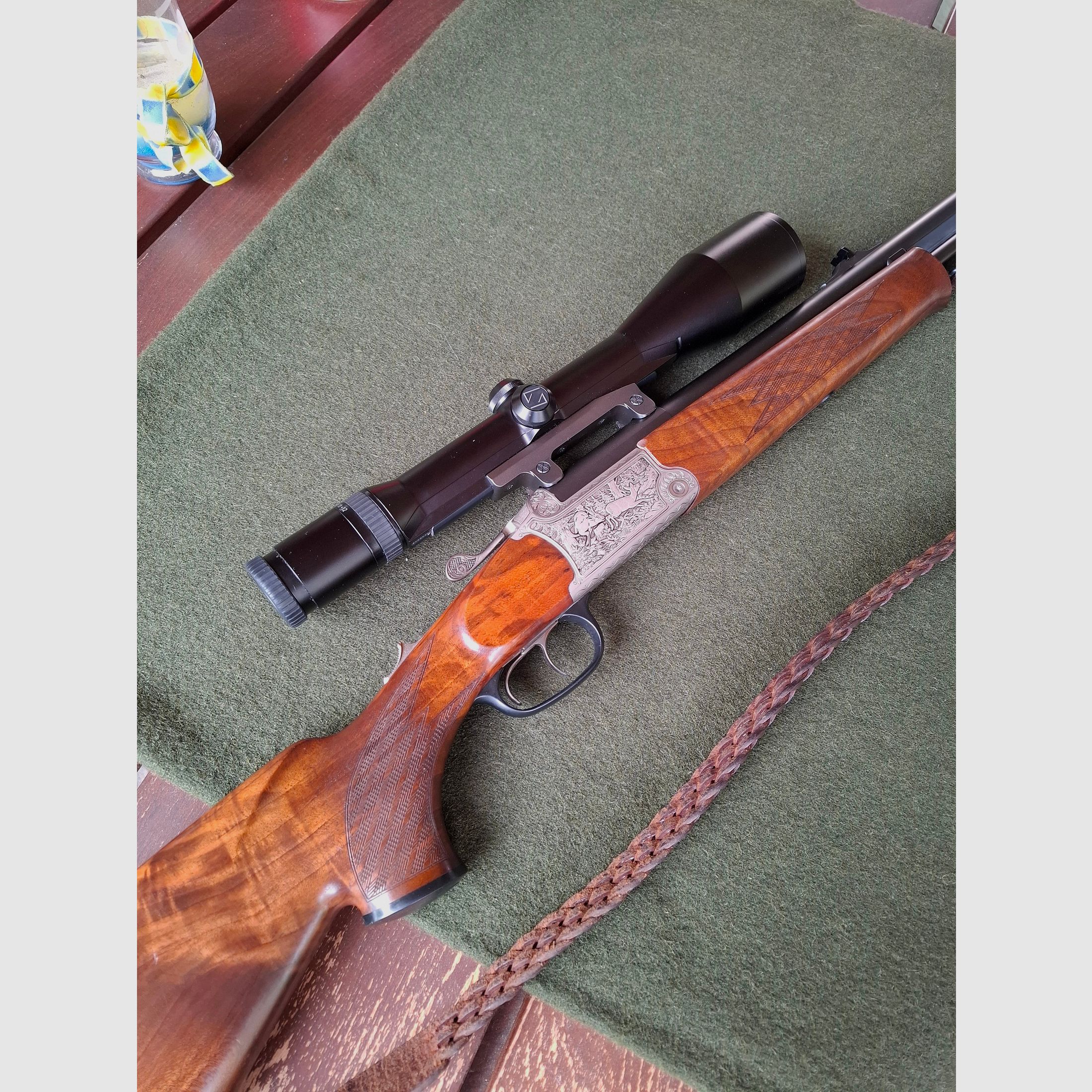 Bockbüchsflinte von Blaser mit Zielfernrohr