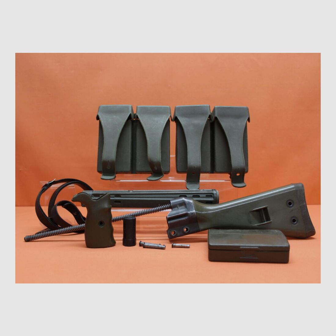 BUND SURPLUS Heckler&Koch/H&K HK G3 Komplett-Set oliv BUND H&K Handschutz/Pistolengriff/Schulterstütze/Mag.T.KSt