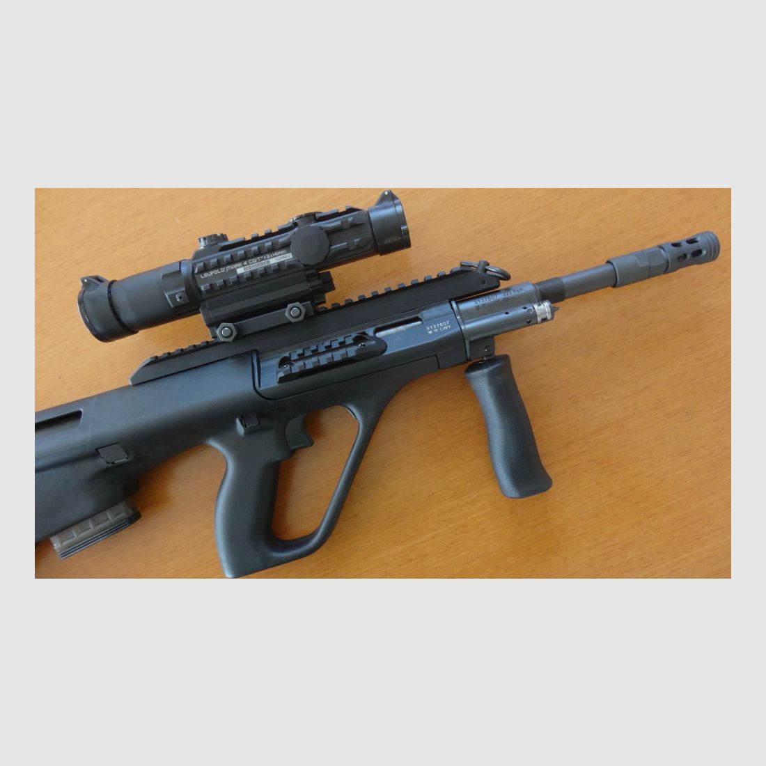 Steyr AUG	 Steyr AUG-Z A3 Cal. 223 Rem mit ZF Leupold Mark 4 CQ/T 1-3x14mm mit LP