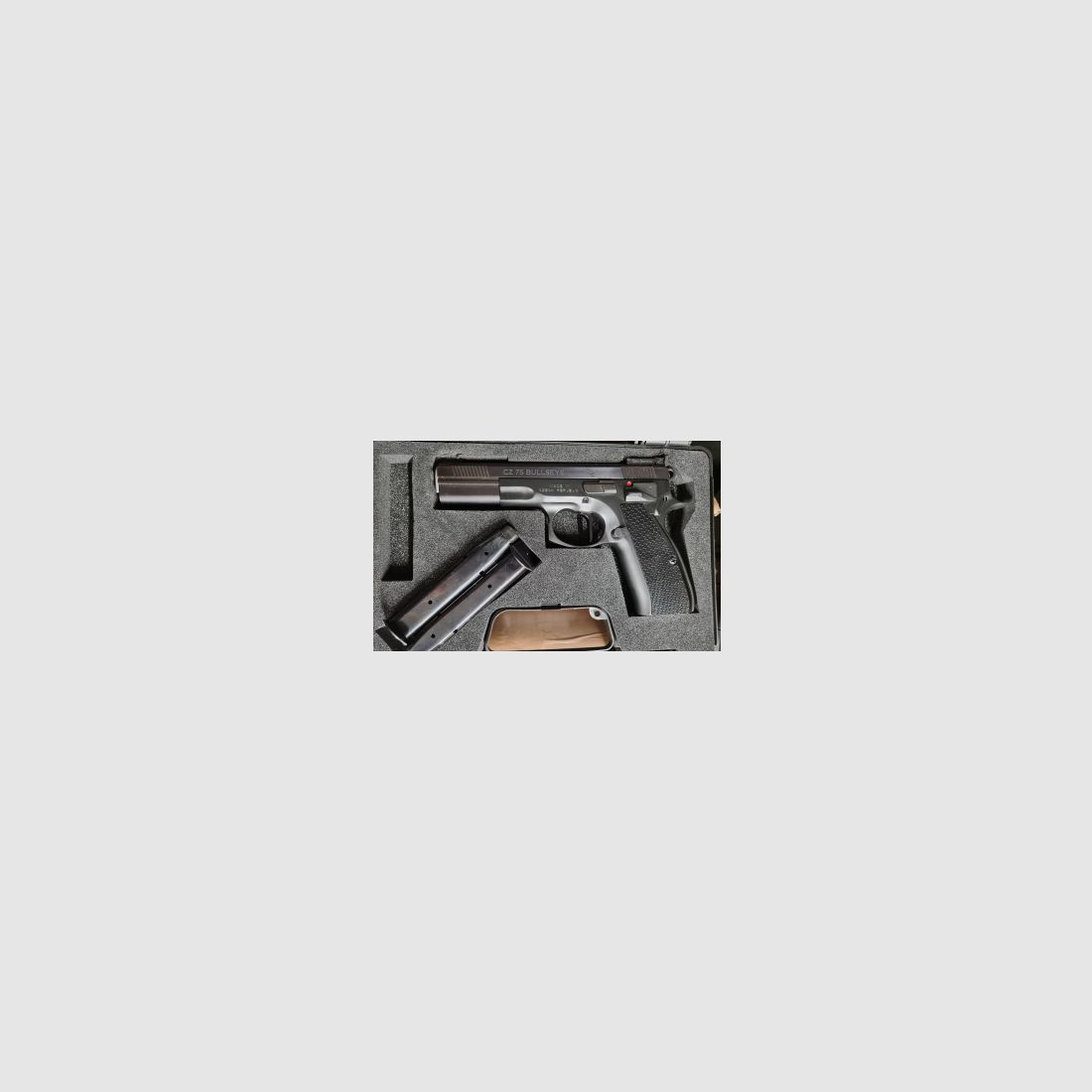 CZ Douanes USA CZ75 Bullseye 9mm Luger