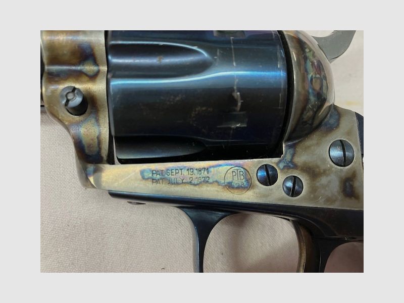Raridad "HEGE Mod. Army 1873, Cal. .45 corto Knall" Raridad