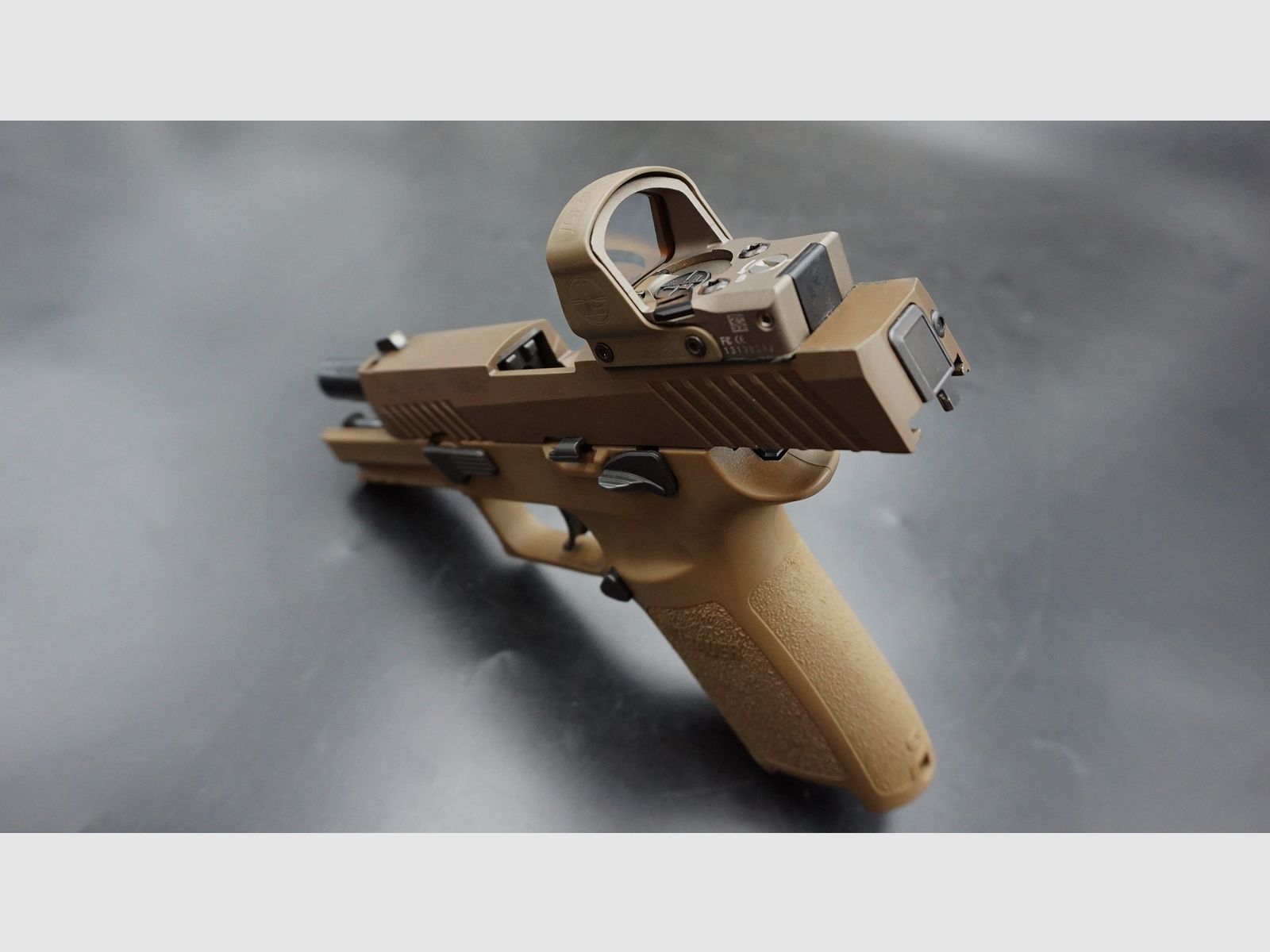 Pistole Sig Sauer P320 M18 Kaliber 9×19, Bild 9 von 10