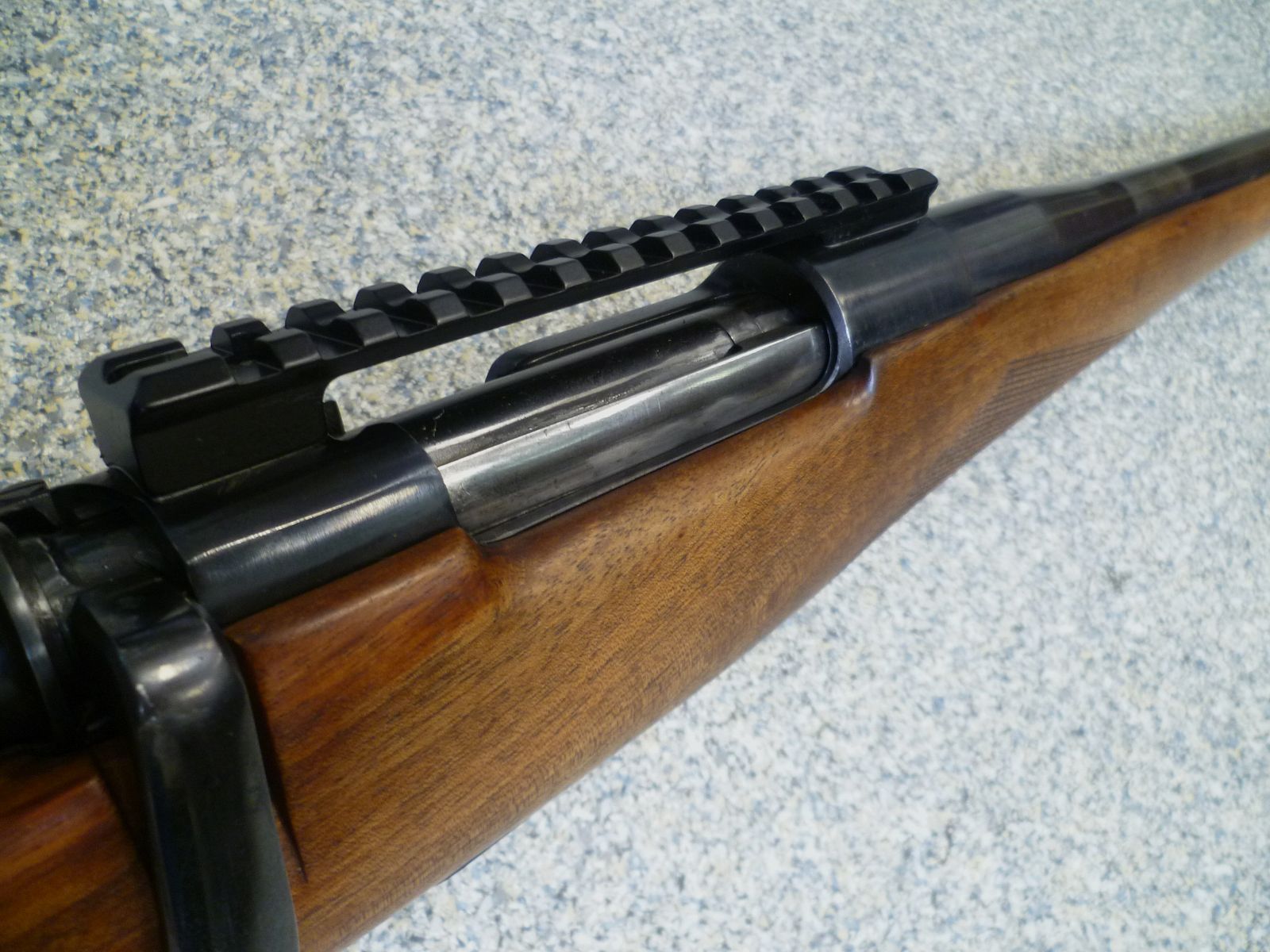 Repeater rifle Hubertus M98 .30-06 Spring.