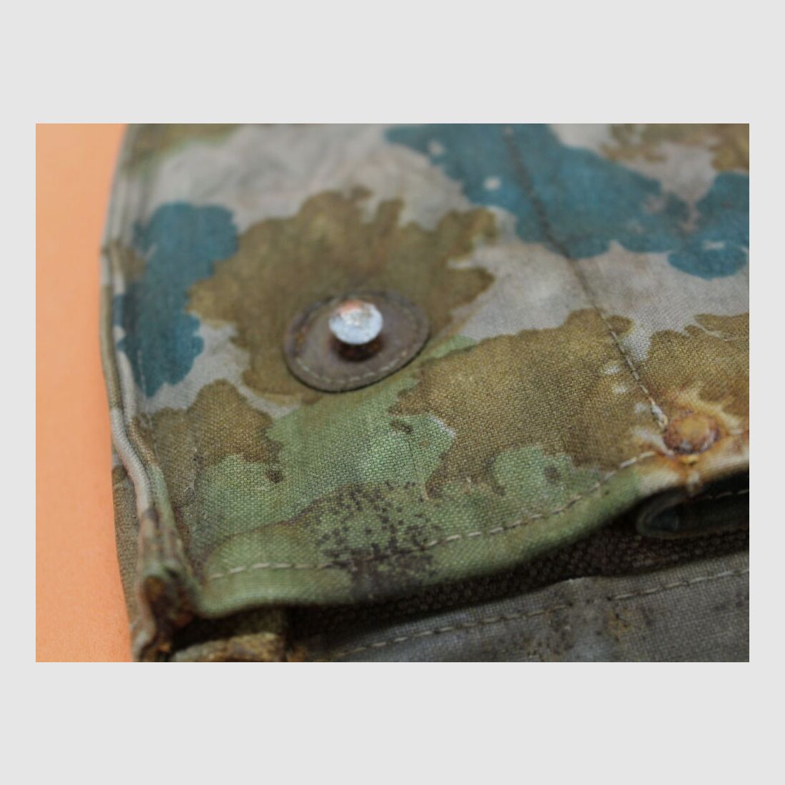 DDR NVA SURPLUS Kalashnikov AKM: Magazine pouch NVA flower camouflage for 3 pieces of 30-round magazines DDR MPi K/ AK47