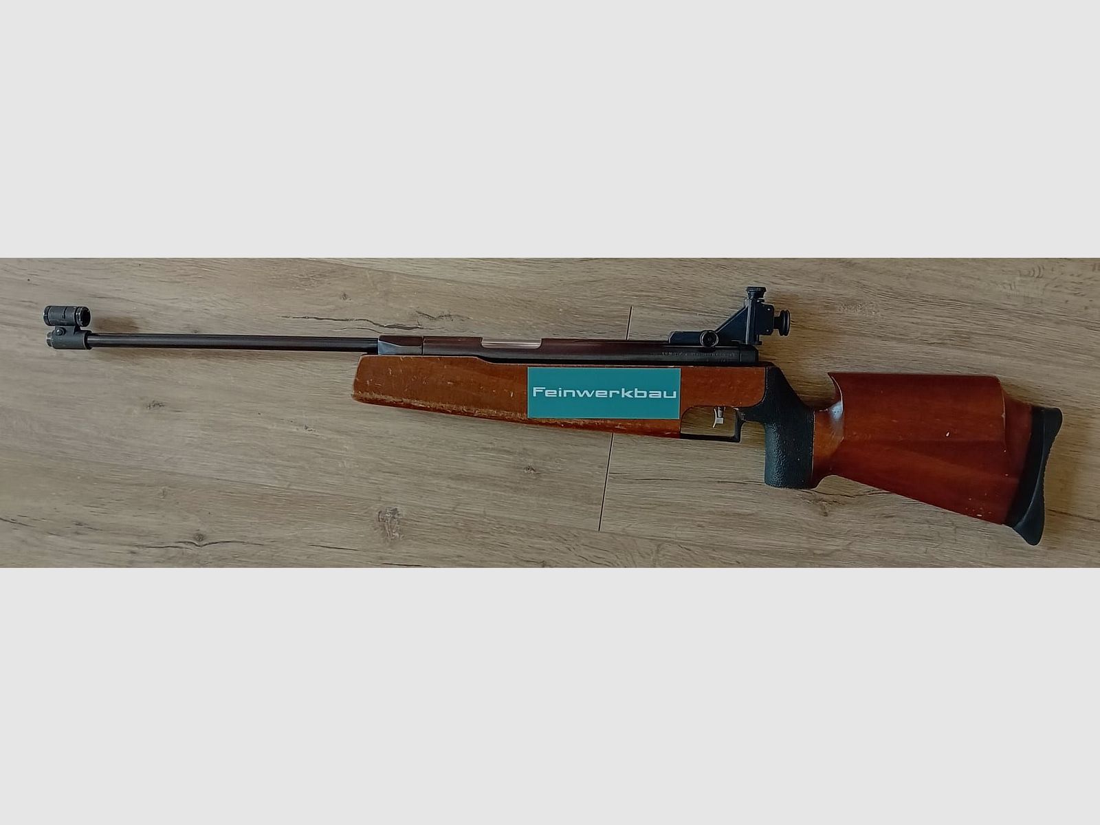 Feinwerkbau 300 S  JUNIOR
