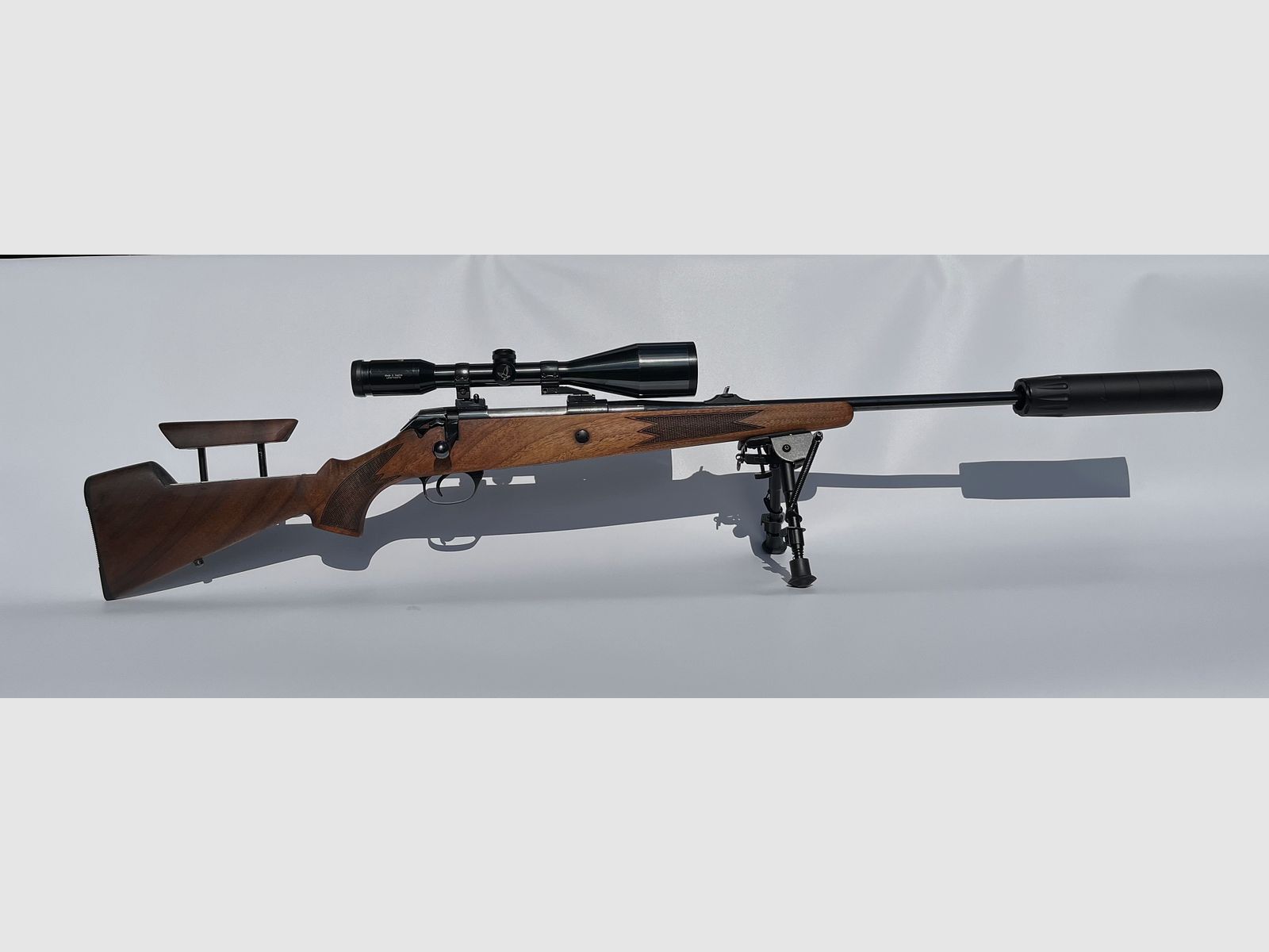 Mauser 225 - Precisión y elegancia en un paquete completo