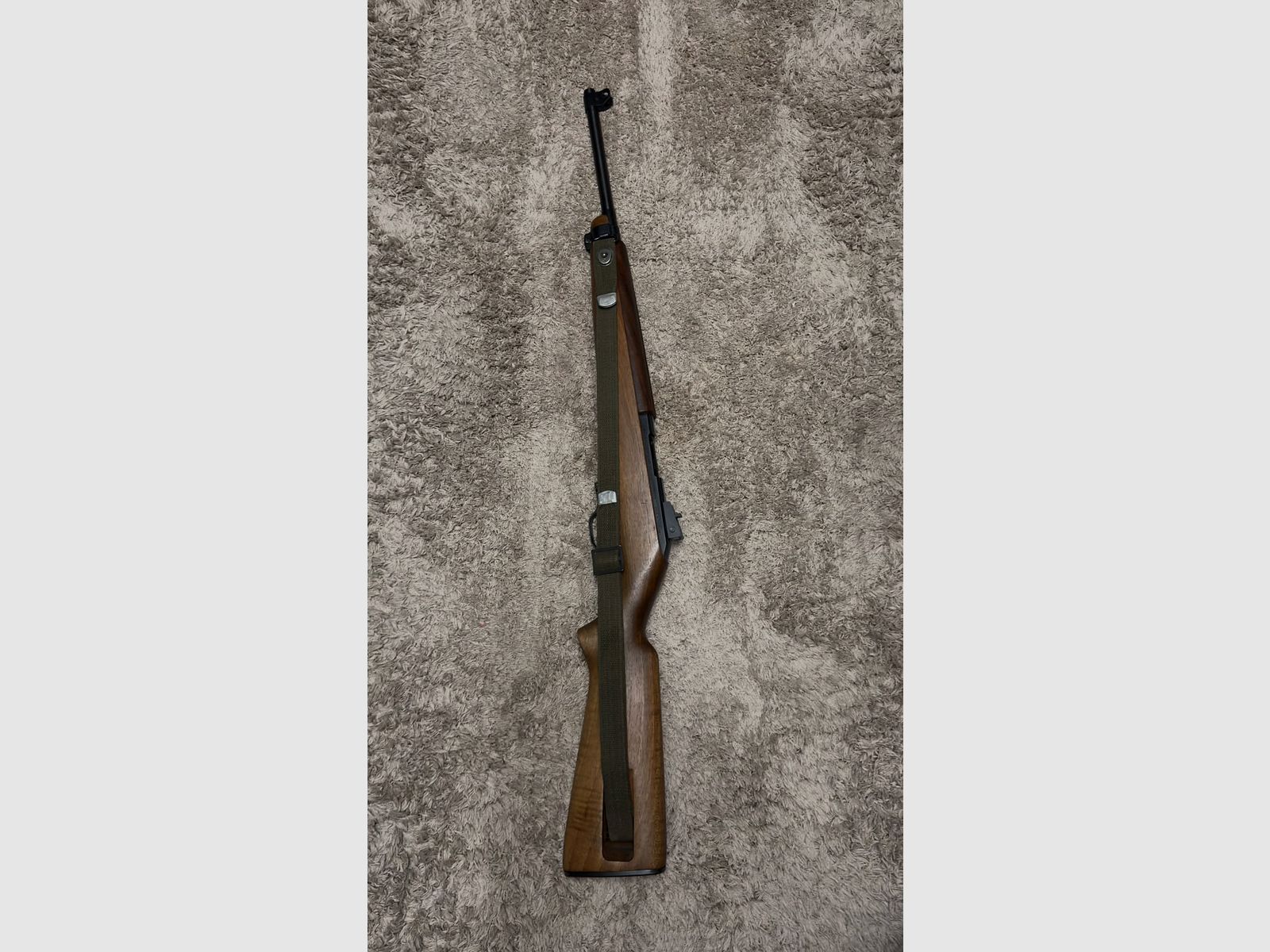 ERMA Mod. E M1 22 – Kal. .22 lr – Halbautomat im US-Carbine-Look mit Riemen, Bild 2 von 6