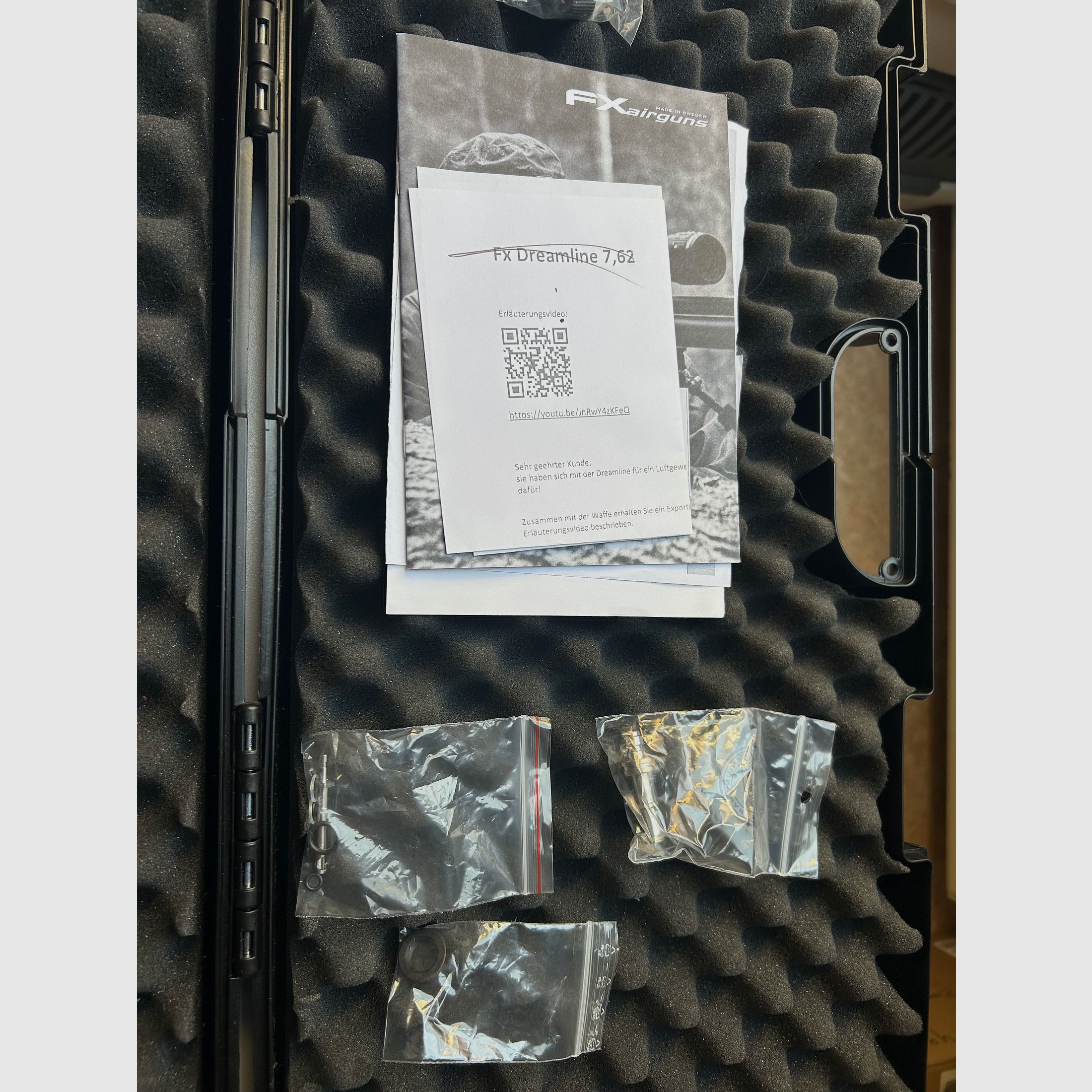 FX Dreamline Tactical Compact Luftgewehr 7,5 Joule , Kal. 4,5 (.177) inkl. 3 Mag und Compact Schulterstütze