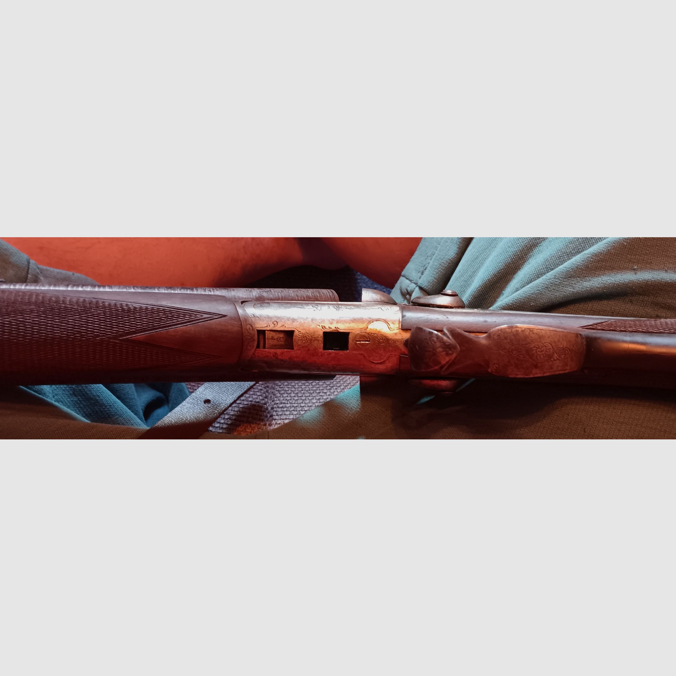 Kaliber 12/70 Damast Schrotzwilling