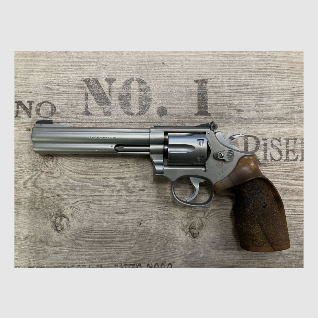 Smith & Wesson 617