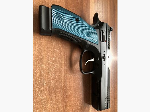 Sprzedaż półautomatycznego pistoletu CZ-Shadow Line II.