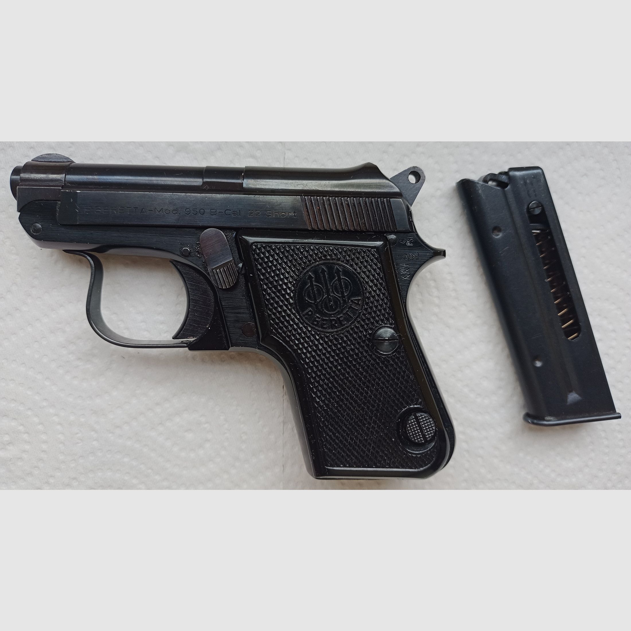 Pistolet półautomatyczny Beretta 950 .22Short