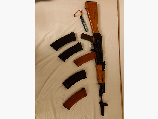 AK 74 von Begadi mit Used Look