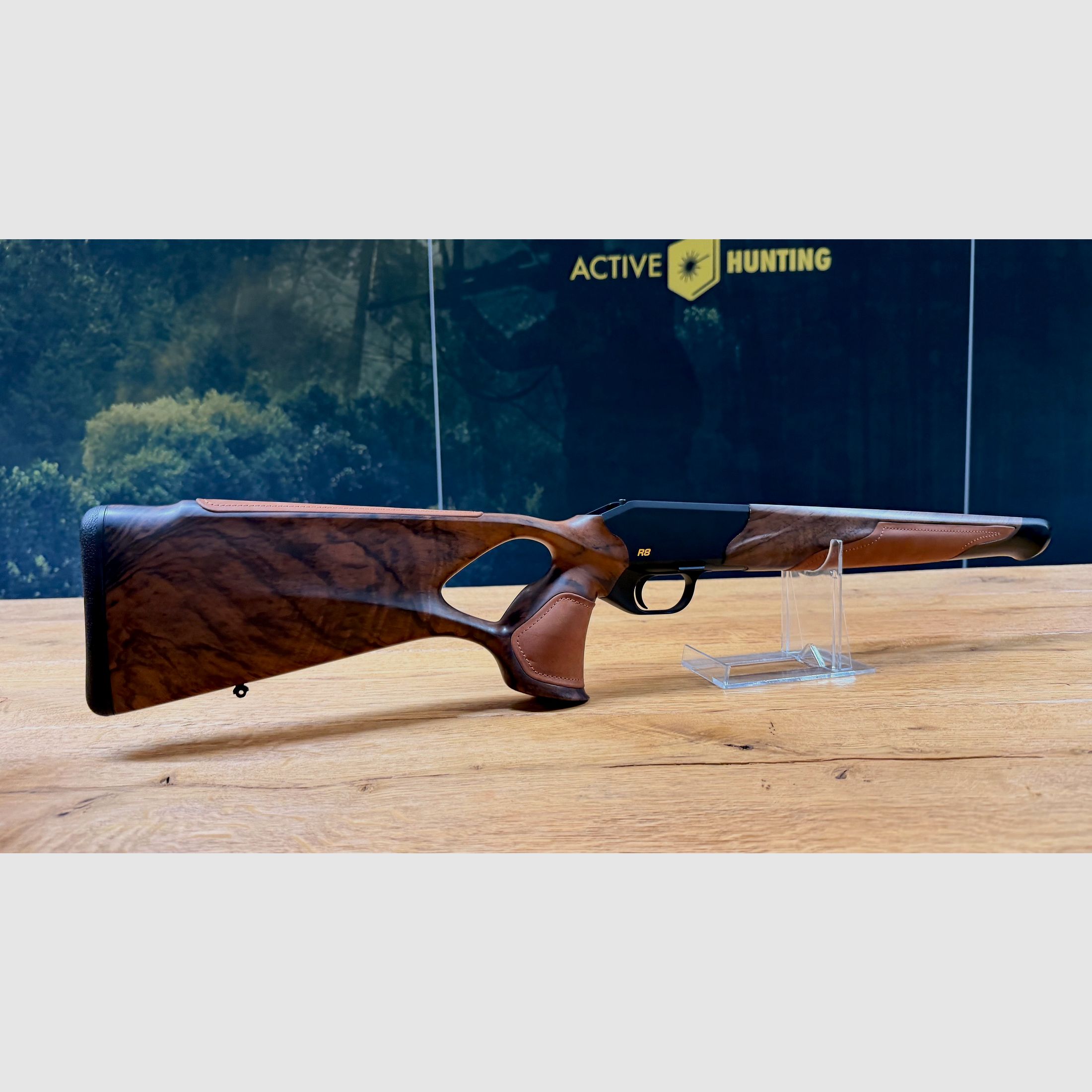 Blaser R8 Success stock / wood grade 7 / Chesterfield leather / BREATHTAKINGLY BEAUTIFUL, immagine 1 di 11