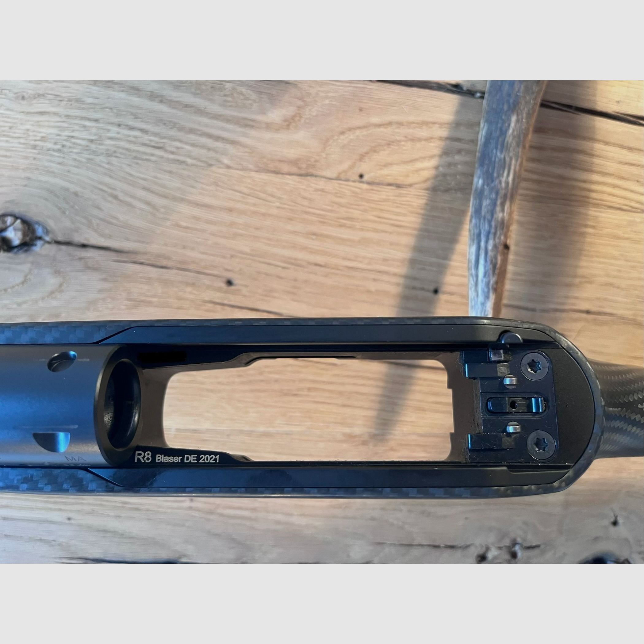 Blaser R8 .300 Win. Mag. | Raven Arms Carbon M80 | canon 52 cm | extrêmement léger et maniable, image 4 sur 7