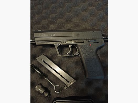 RG 96   BLK   9mm   P.A.K.   9R   PTB 699   (pistola a salve)