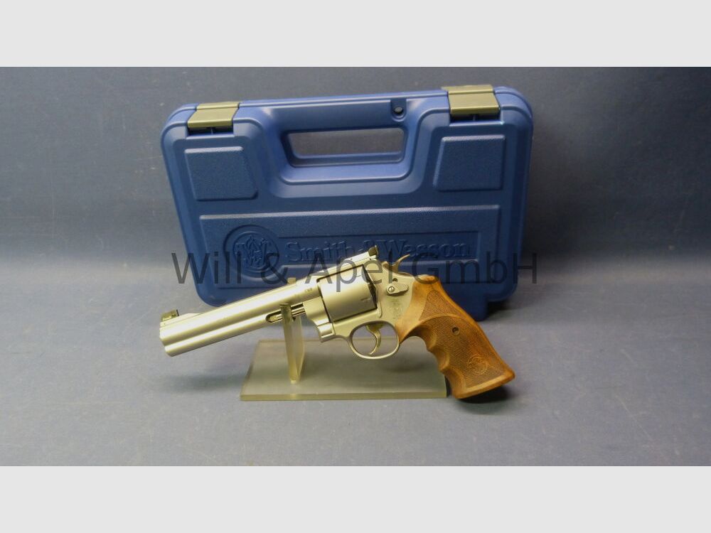 SMITH & WESSON 629 Classic Champion