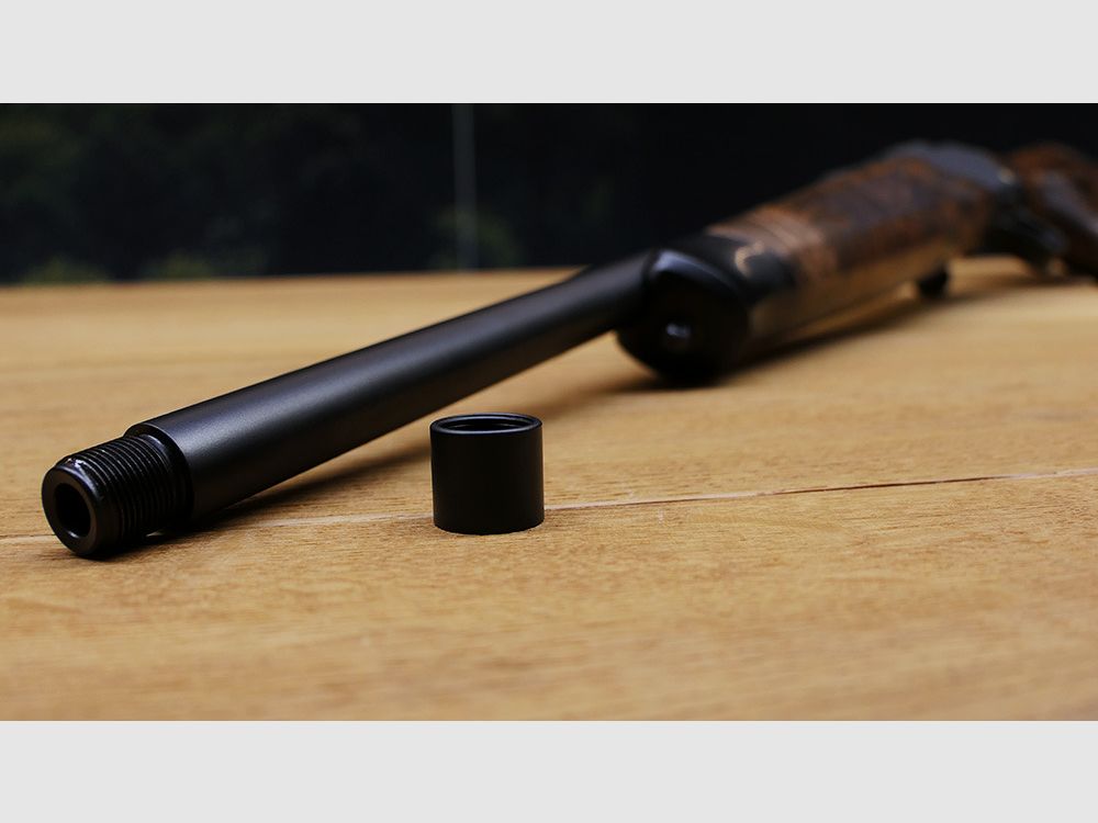 Blaser R8 Holzklasse 7 / Stahlkugel gerändelt mit Goldlinie / Kaliber und Lauflänge nach Wahl