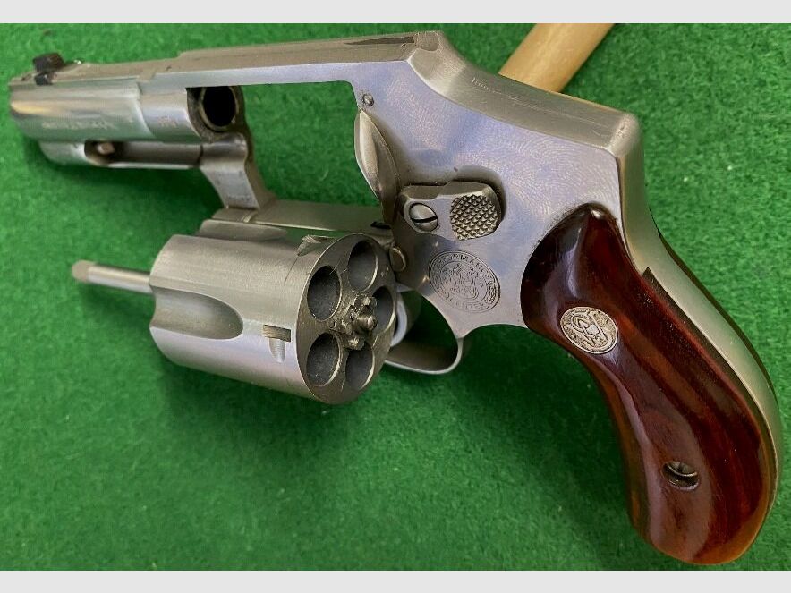Smith & Wesson 640