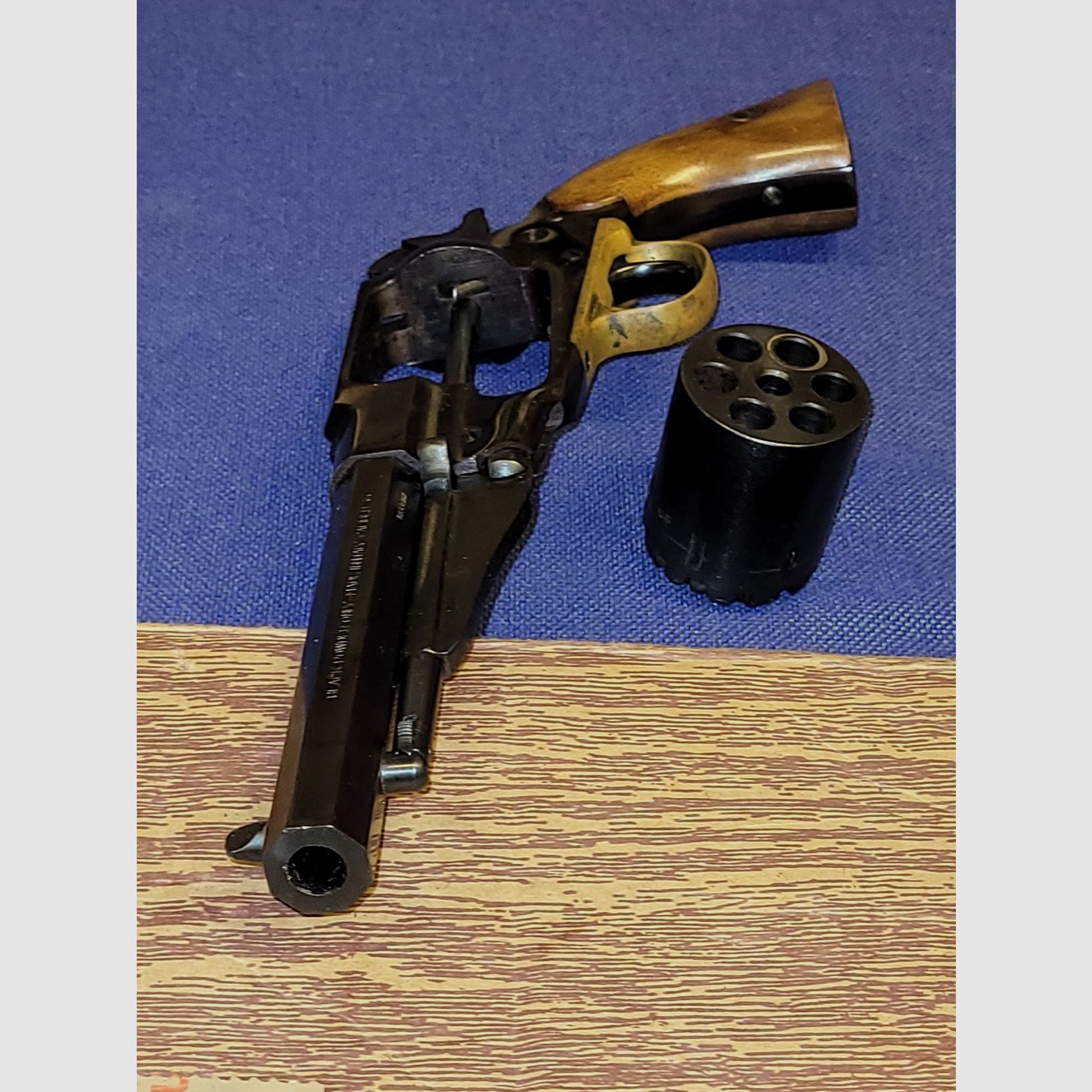 Remington Perkussionsrevolver Vorderlader Revolver M1858 Navy Kal. 0.36