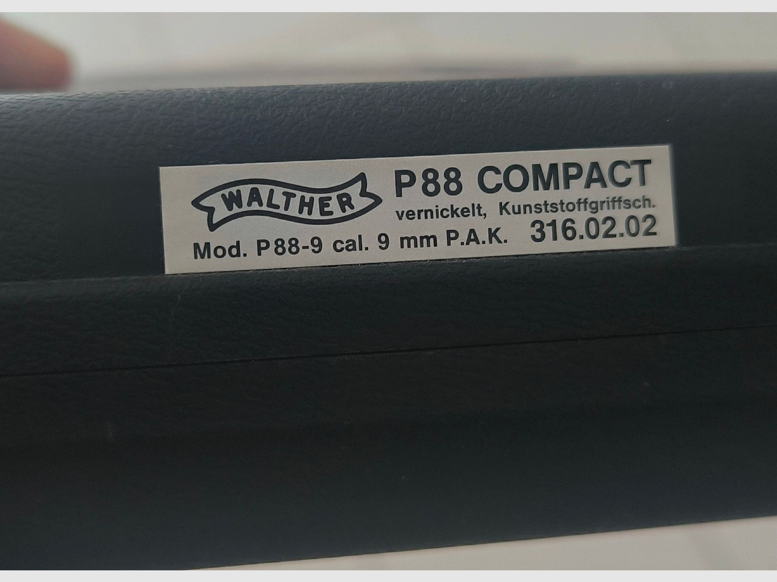 WALTHER P88-9  Compact
