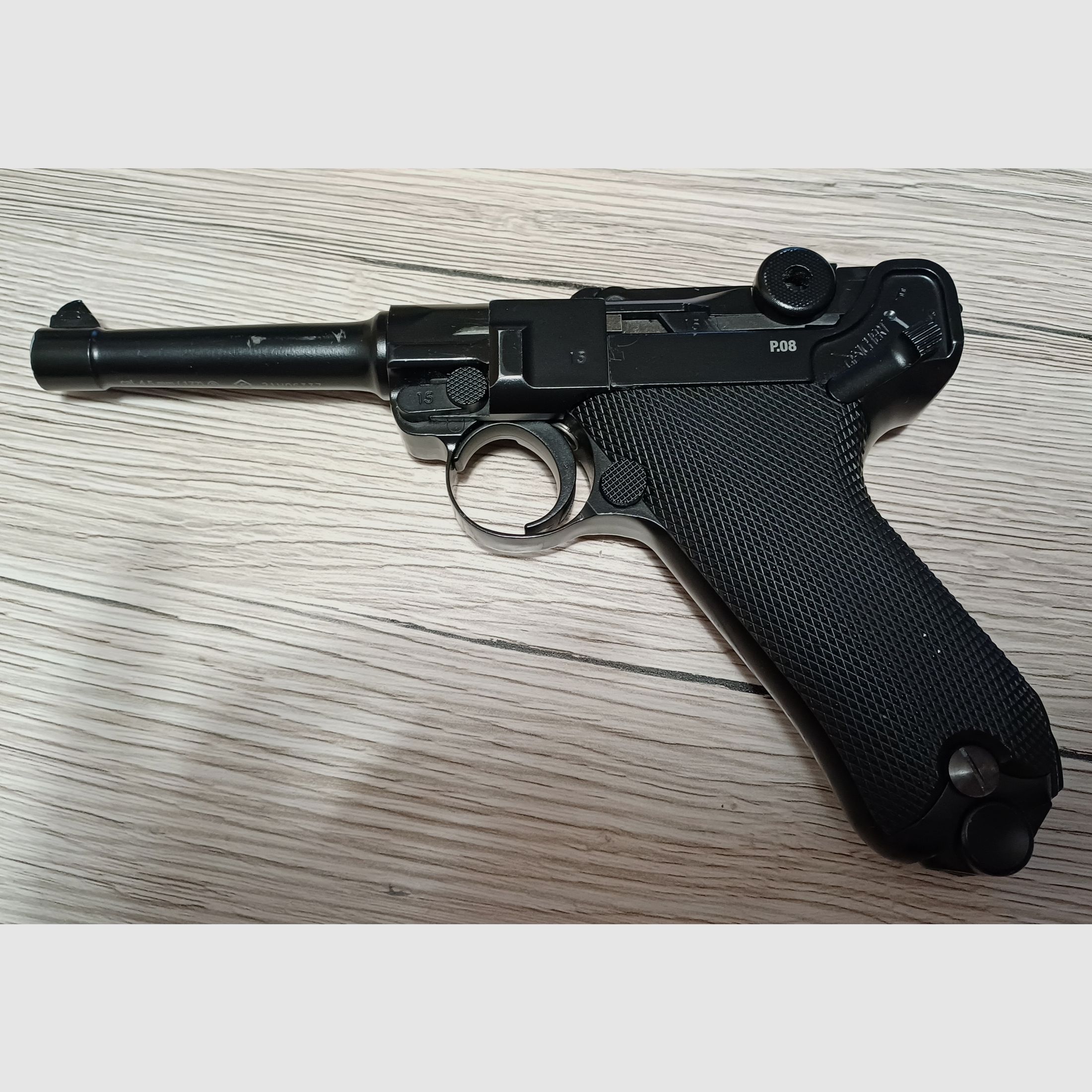 Umarex Legends Luger P08 - 4,5 mm staal BB Co2-pistool met blowback