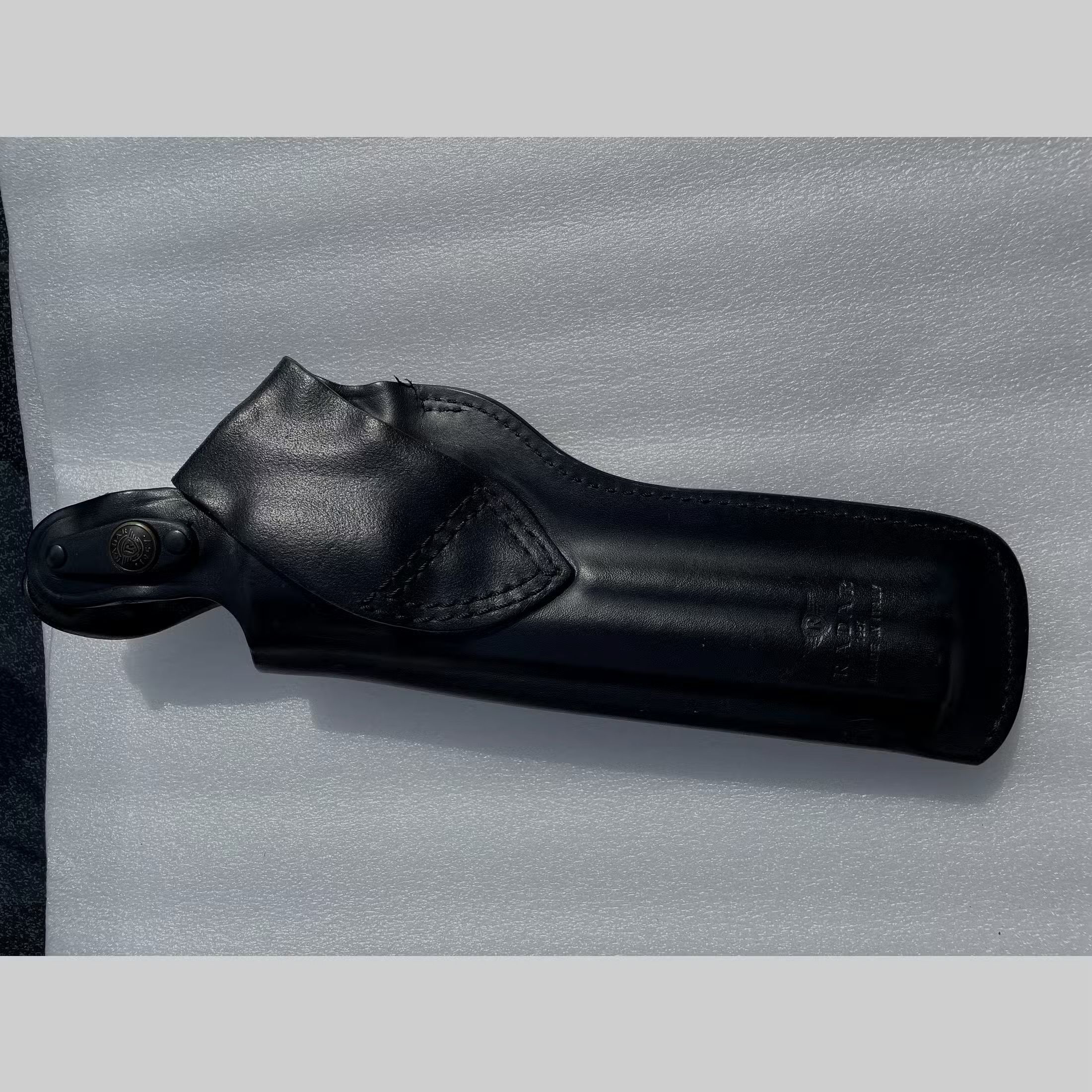 Revólver S&W Mod. 686 Champion de Tiro, 6", Cal. .357 Mag., acero inoxidable/mate