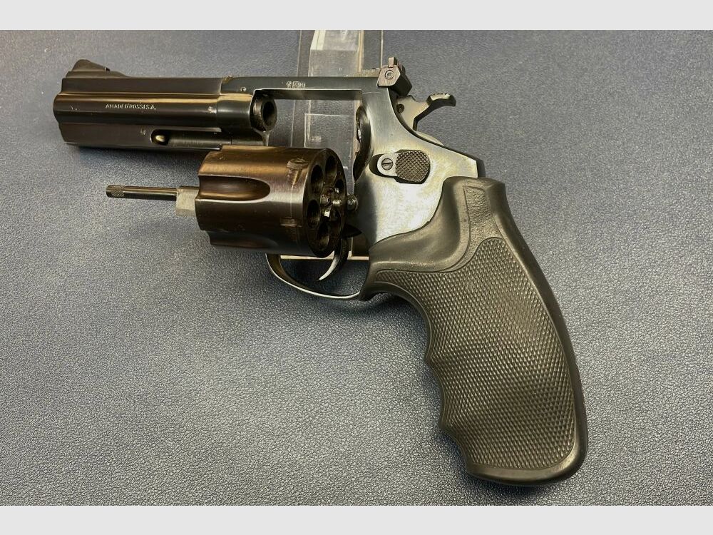 Rossi 4“ .357Mag