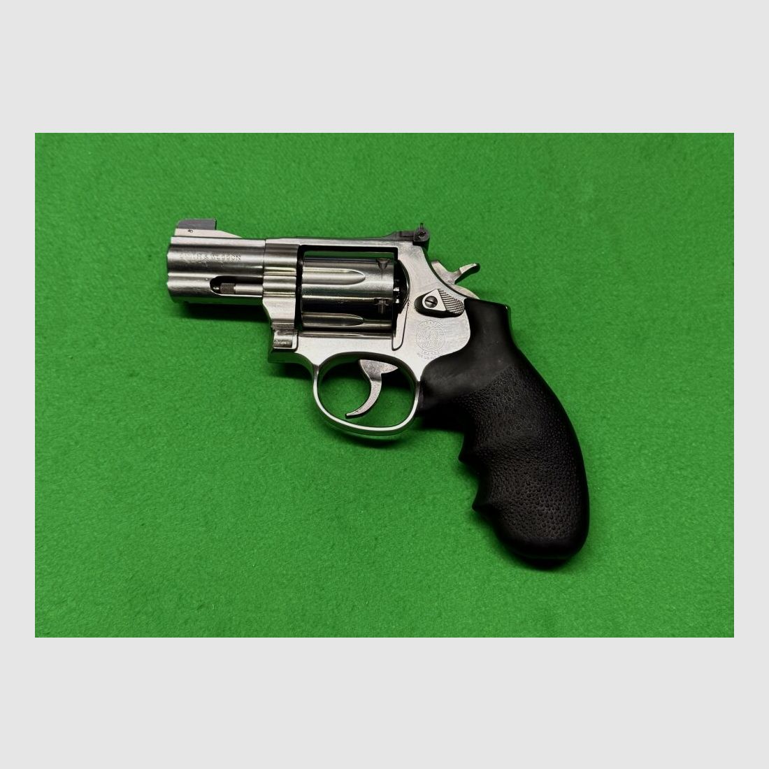 Smith & Wesson 686-5, image 2 sur 3
