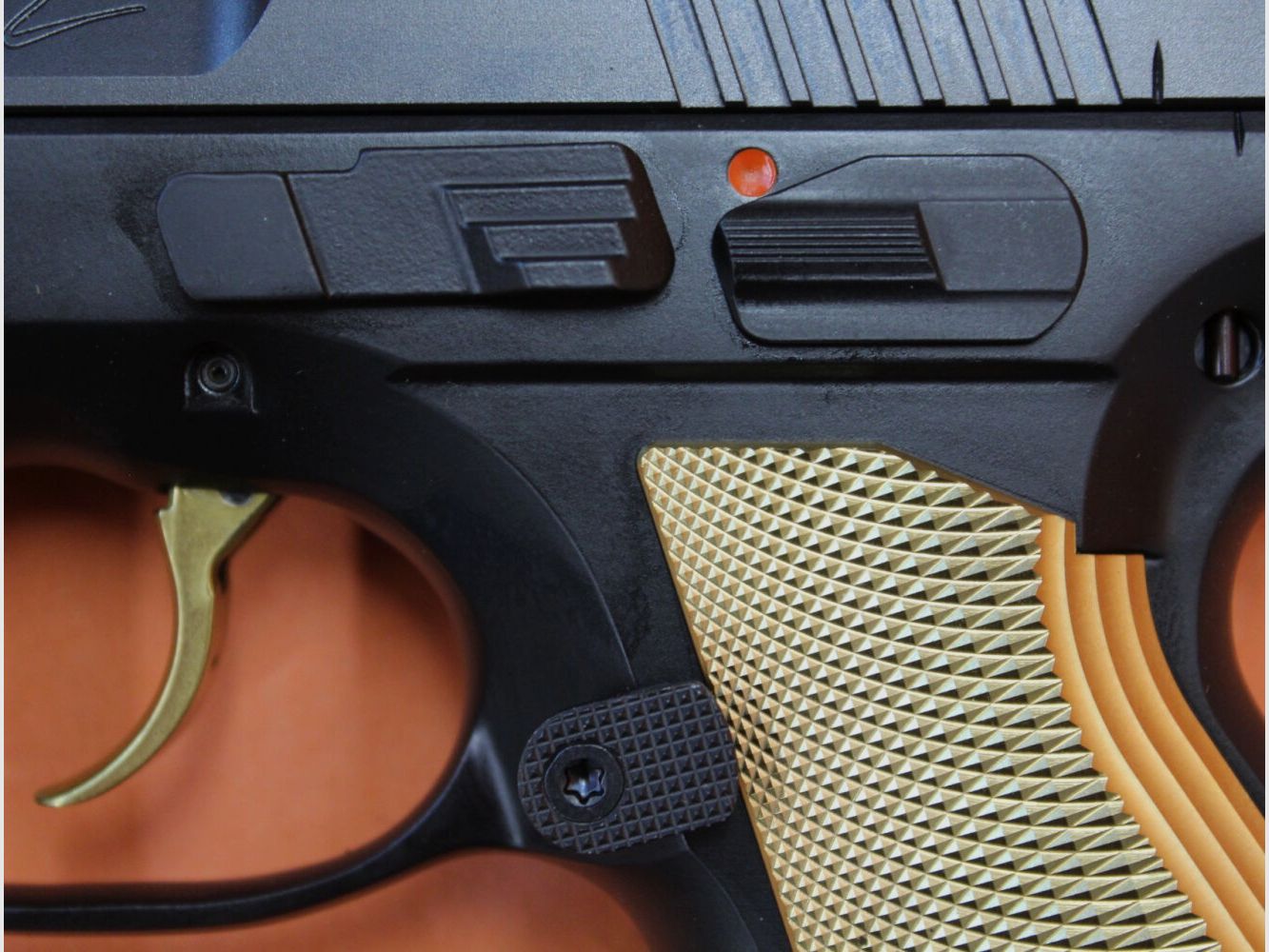 CZUB Ha.Pistola 9mmLuger CZUB CZ SHADOW2 OR Optics Ready Golddigger 122mm Canne/ per Red Dot Sight CZ75, immagine 3 di 7