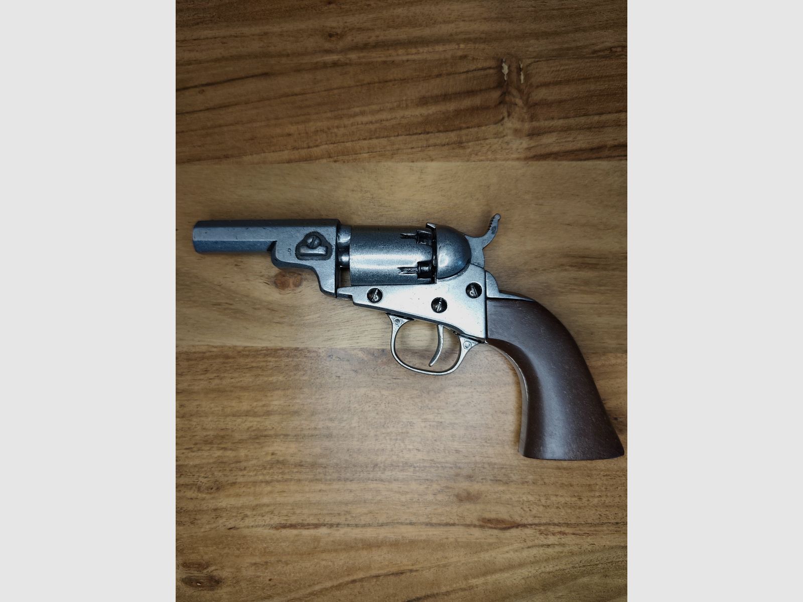 Wells Fargo Colt USA 1849 Silber Deko Neu