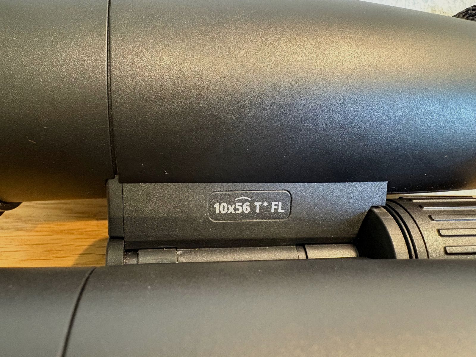 Fernglas Zeiss Victory 10x56 T* FL 