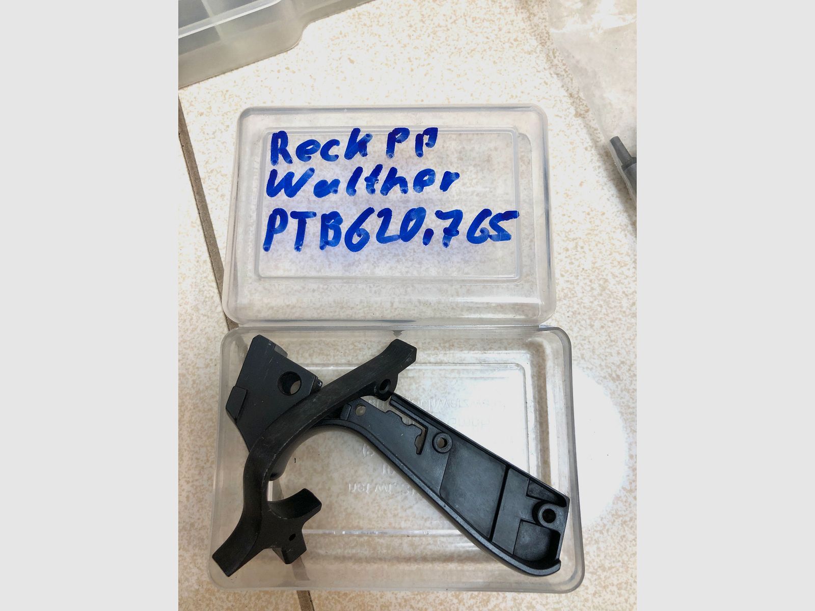 ••• #3 Ersatzteile / Reparatur-Konvolut für Schreckschusswaffen •••