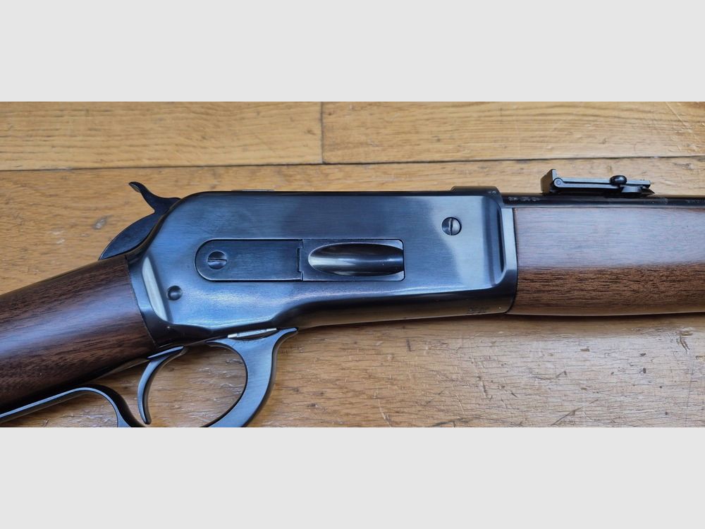 Superba e rara carabina a leva Browning Modello 1886 – La migliore di tutte le produzioni moderne del 1886 "Winchester" – Cal. 45-70Gvt – Rara produzione centenaria in fucili di grado I da Miroku – Scatola originale e manuale – Solo 7.000 esemplari – Arma eccezionale – Condizioni assolutamente come nuova! – TBE+++, immagine 34 di 41