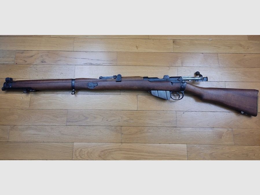 Seltenes englisches Gewehr Lee Enfield MKIII (UND NICHT MKIII(*) !) – Cut-off UND Volleyvisier – SEHR seltene Herstellung B.S.A 1914 ! Originalkaliber 303 Brit. – vollständig einheitlich nummeriert – Einheitsscheibe – MUSEUMSZUSTAND !, Bild 11 von 40