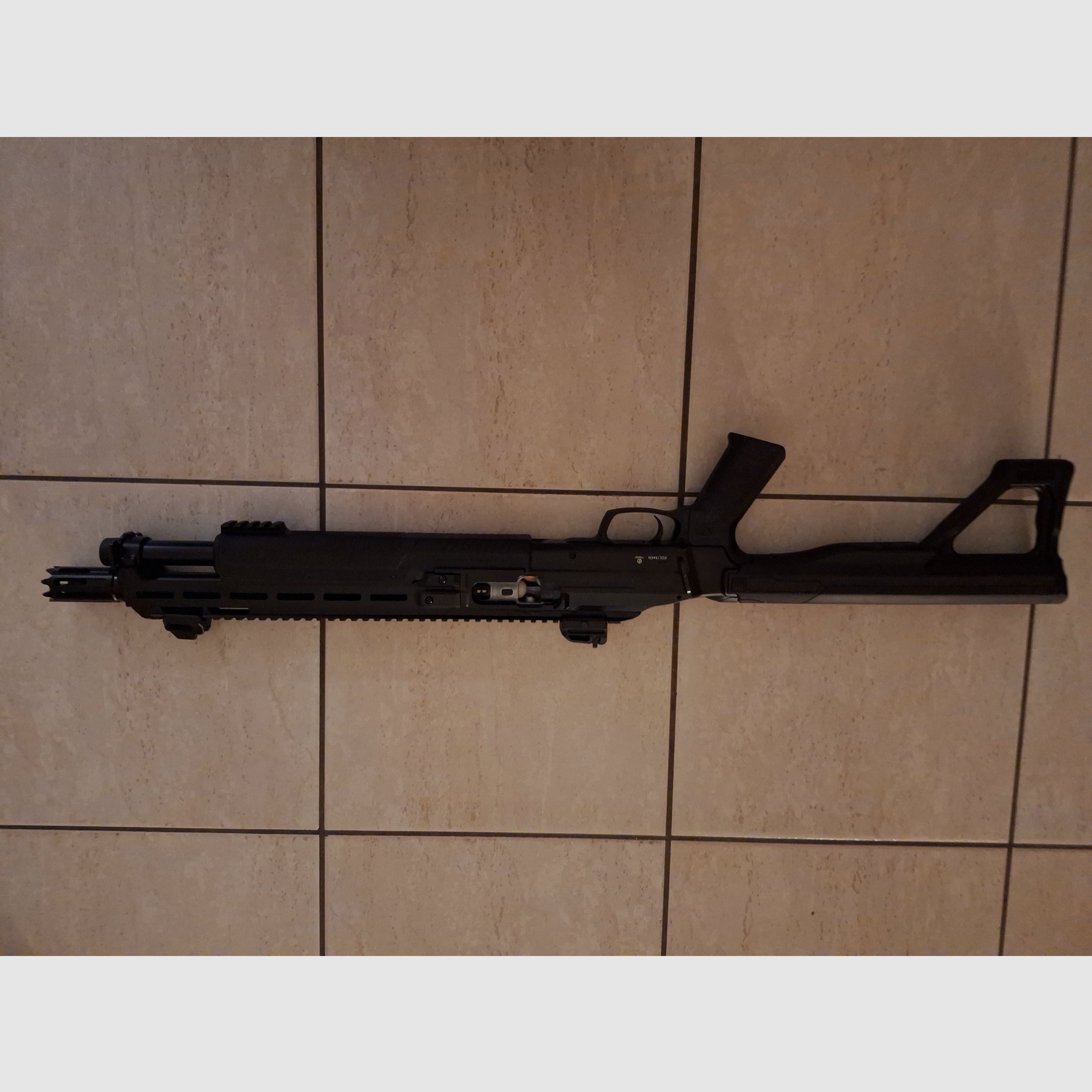 P2P HDX 68 BLACK Schwarz