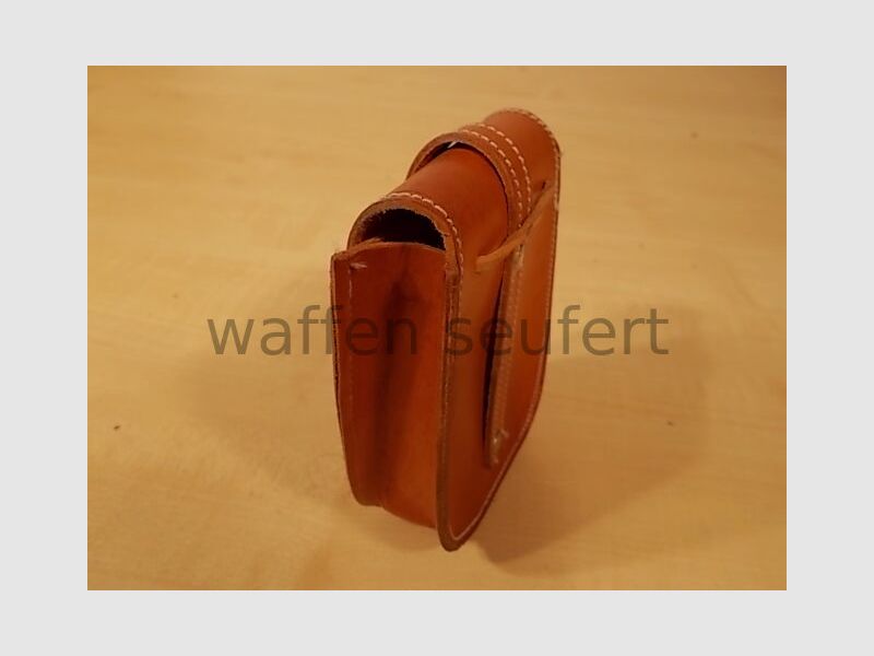 Belt pouch leather for various small items