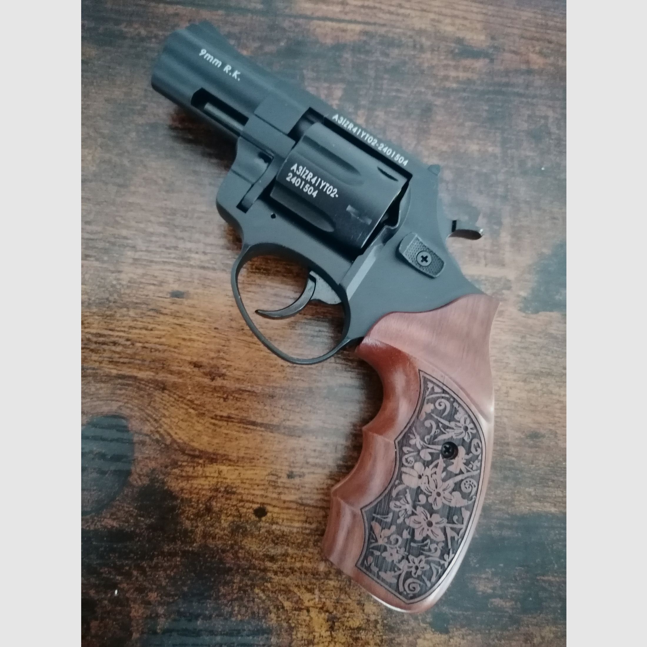 !!NEUWARE!! Zoraki R1 Gas Revolver mit Echtholzgriffschalen
