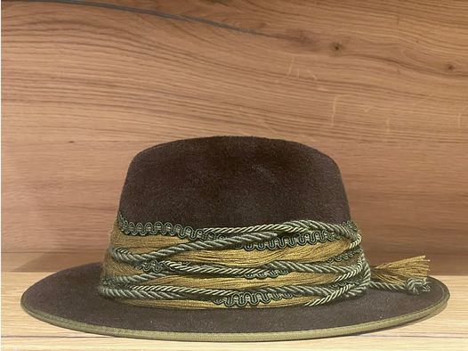 Chapeau en poil de lièvre Bittner en marron disponible à partir du 20 novembre 2026