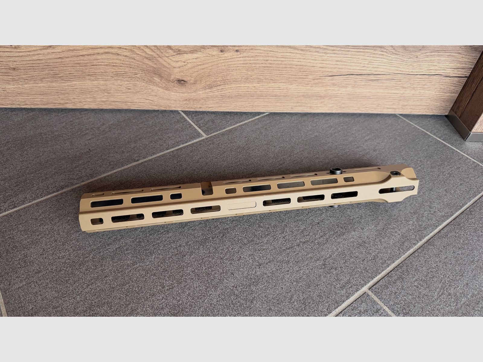 B&T M-LOK protezione per le mani per HK MR223 COYOTE TAN Cerakote lunga (per MR223 in 16,5")