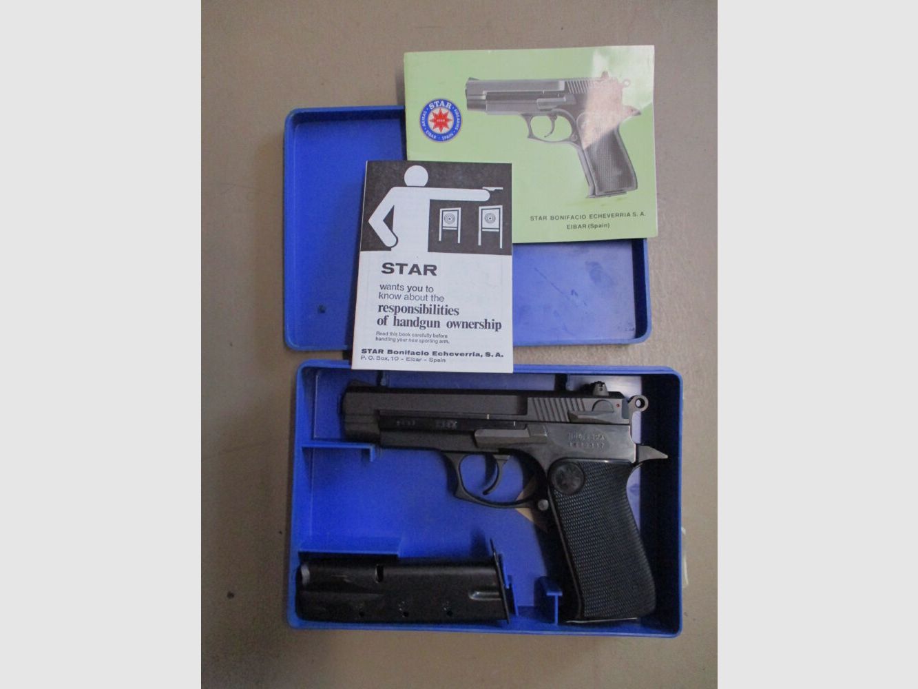 Pistole Star PK28 9mm Luger mit Reservemagazin und Papieren PK28
