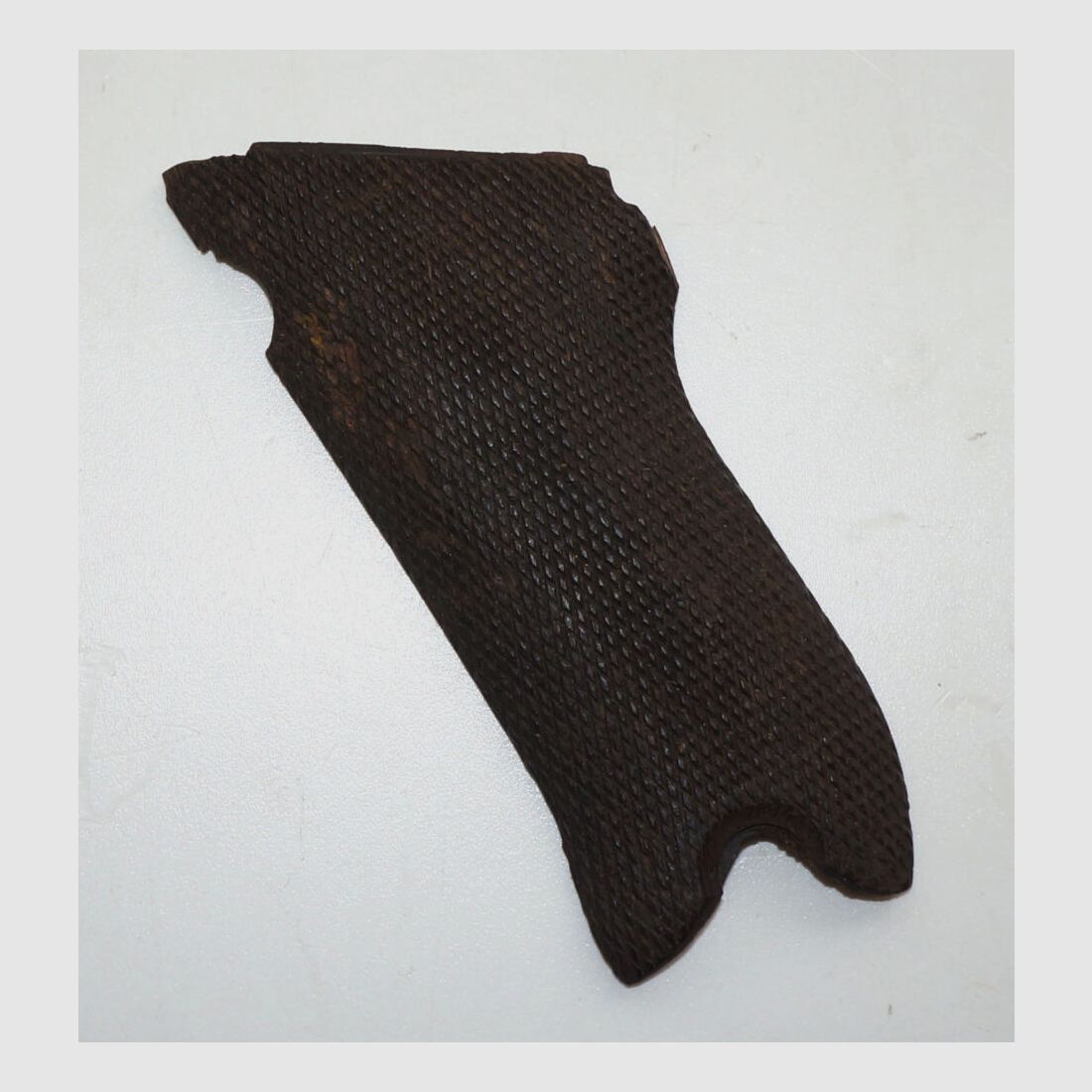 Fabbrica d'armi di Berna Lotto usato di impugnature per pistola d'ordinanza svizzera Parabellum 1900, 1906 cal. 7,65 mm Para P08