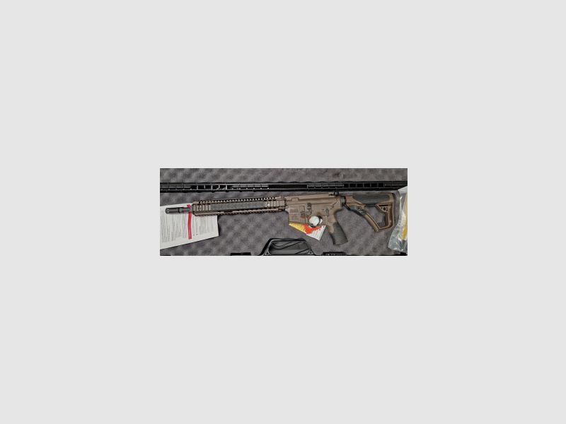 Daniel Defense DDM4A1 M4 Mil Spec+ .223 Rem. Dark Brown