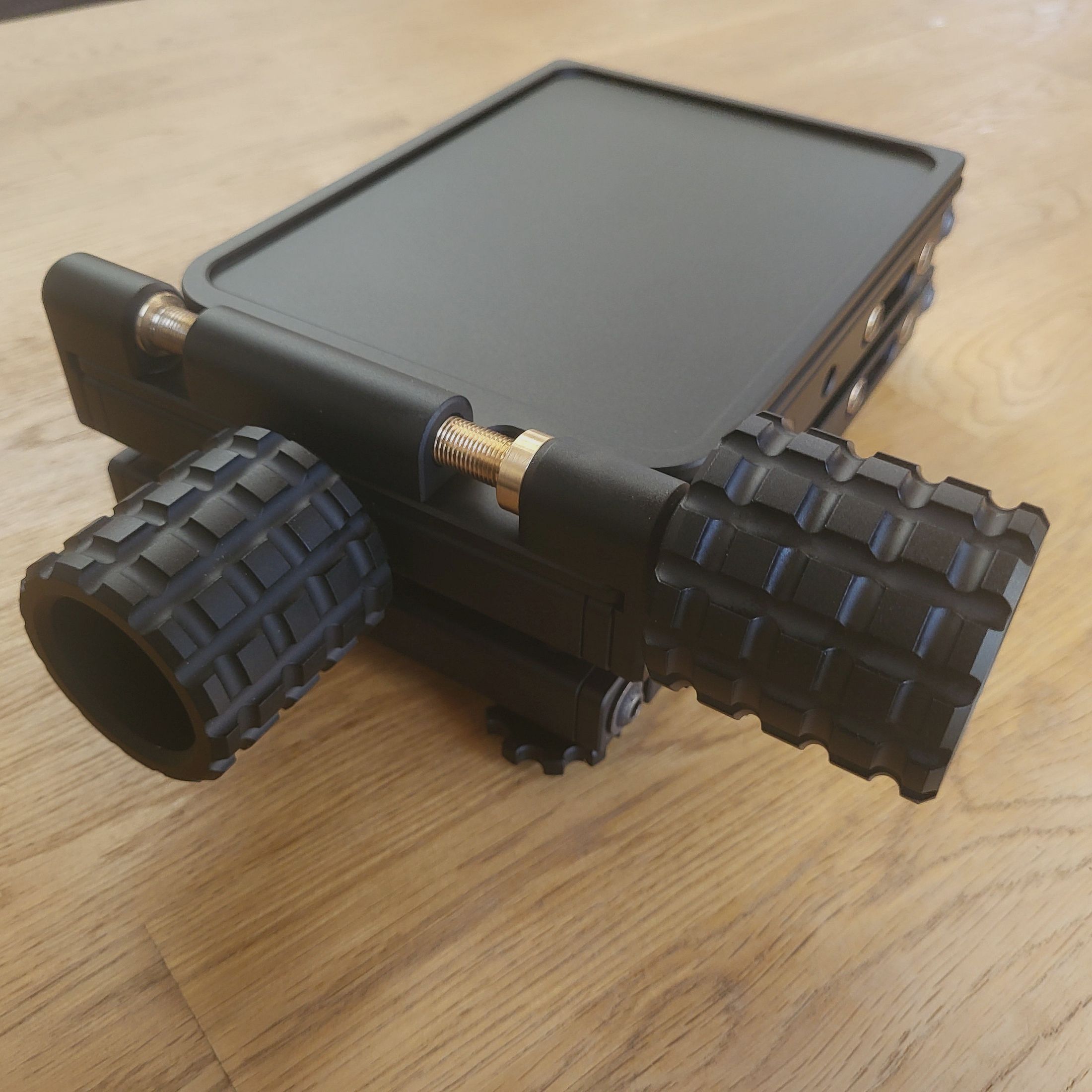 Bears Adjustable Lifter for your Rearbag with Side Adjustment
