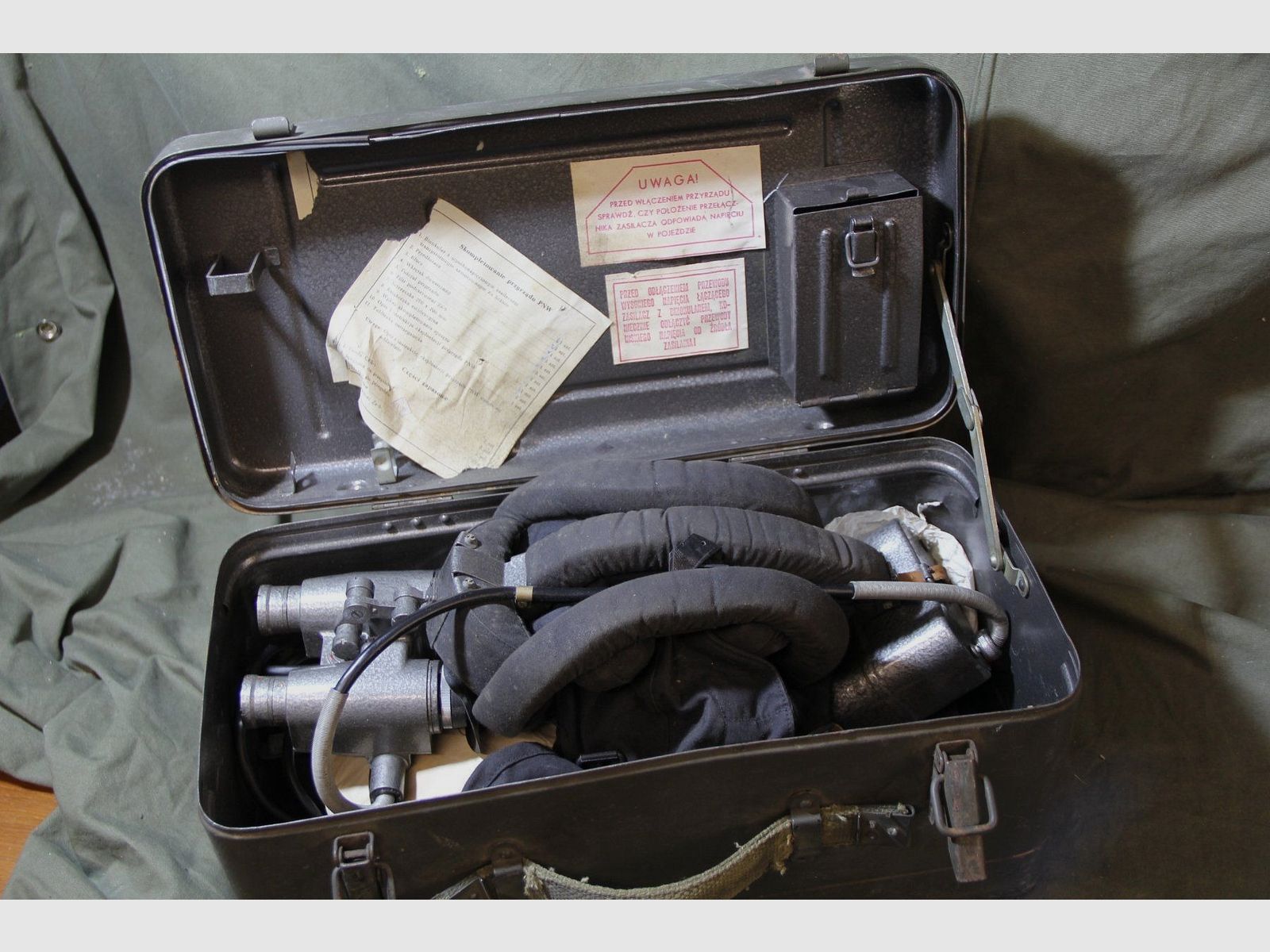 PNW 57, casque de tank avec dispositif de vision nocturne, NVA / Pologne / URSS