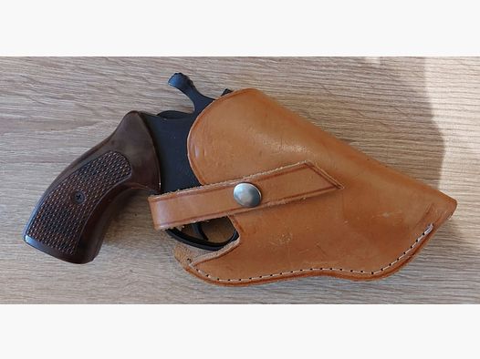 TOP  REVOLVER A TAMBURO  UMAREX Mod. CHAMPION / Cal. 9 mm IN VENDITA!